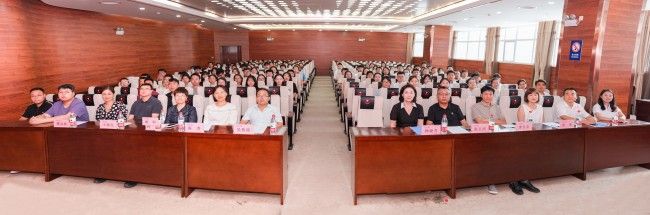 研術(shù)致精向光行 醫(yī)路揚帆啟新程——2025年全科住培醫(yī)師結(jié)業(yè)典禮暨演講比賽圓滿落幕